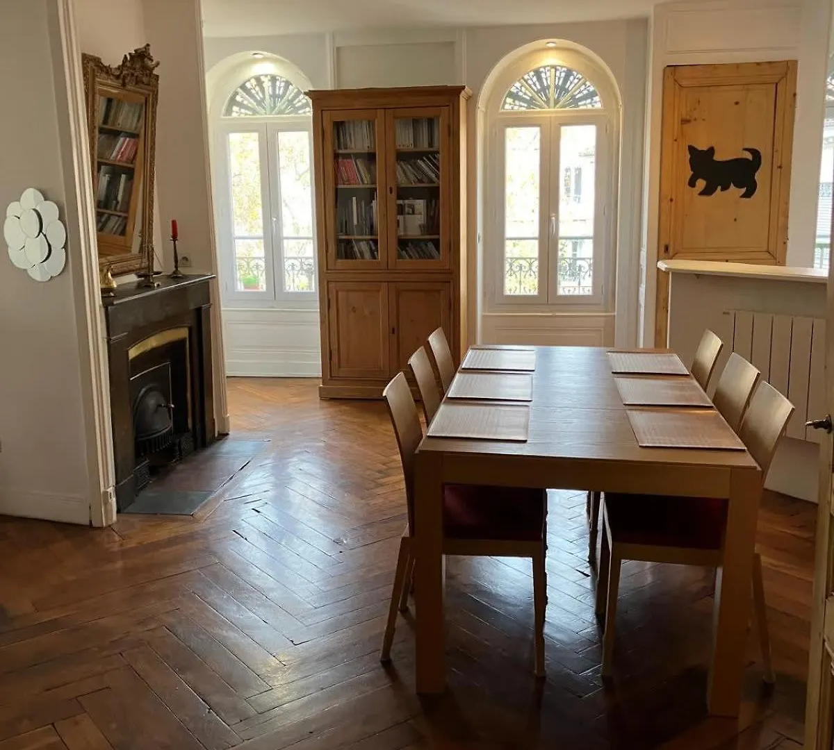 Lumieres De Saint-Nizier Apartment 4 People リヨン 0*,  フランス